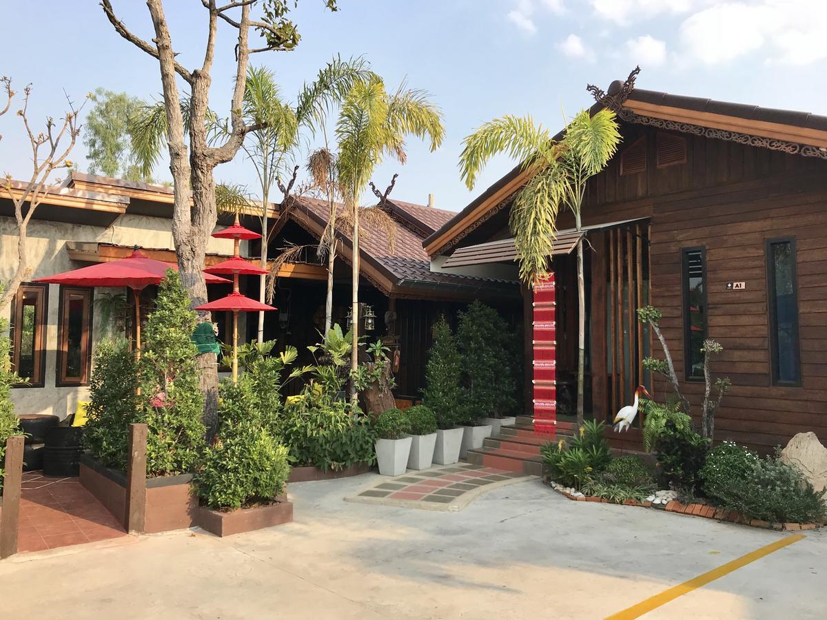 Khum Lanna Boutique Hotel Sisaket Exterior foto